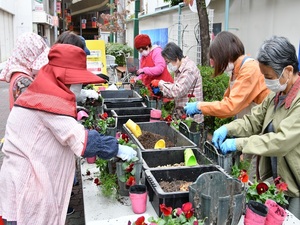 公園緑化推進課