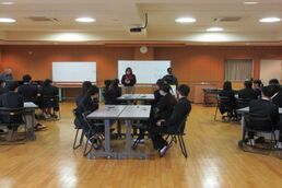 教育現場でのデートDV防止啓発講座の様子