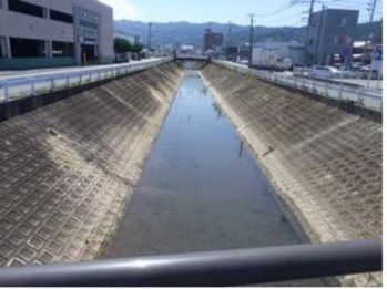 下弓削川浚渫の完了の写真