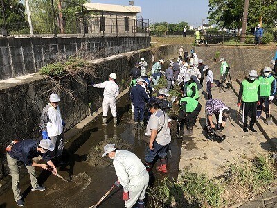 浚渫作業状況