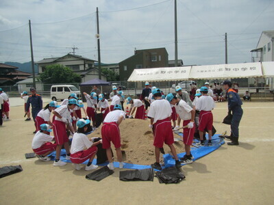 北野の土嚢作成状況
