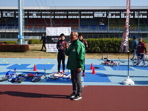 ちゃりフェスでの中野氏挨拶の様子