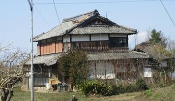 山本町