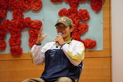 全力で挑戦する大切さを伝えるシゲキックス選手