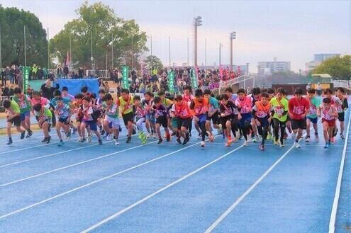 校区対抗駅伝のスタート
