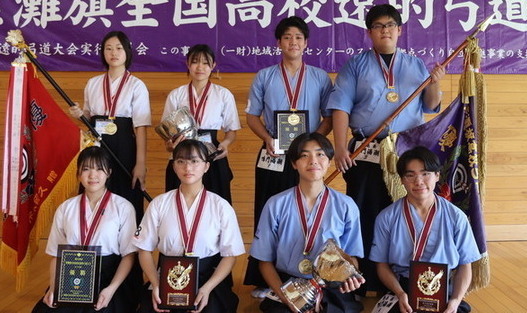 男女優勝校
