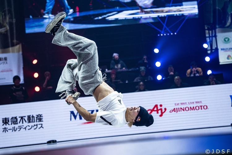 ISSIN選手の写真