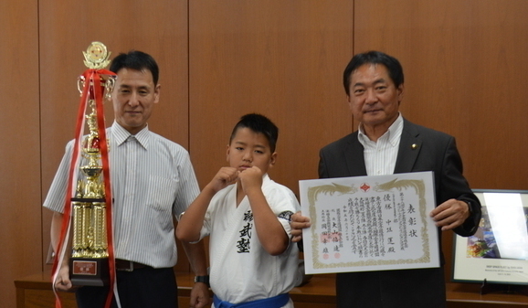 佐々木先生と中垣選手と原口市長