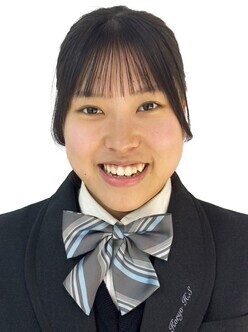 鶴田　利菜子　の写真