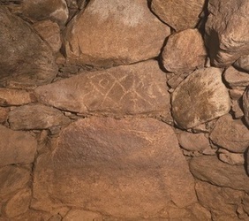 益生田古墳A群12号墳の奥壁の写真