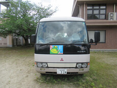 三菱 普通乗合自動車の外観写真
