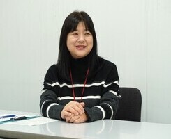 「うれしかったことを誰かに話せるだけで安心できる人もいますよ」と話す日下さん