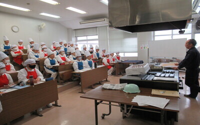 福岡県魚市場株式会社から魚の説明