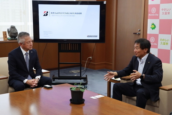令和8年８月27日ブリヂストン草野執行役との歓談の様子