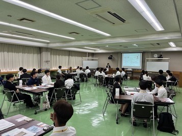 入社１年目社員向け研修全体の様子