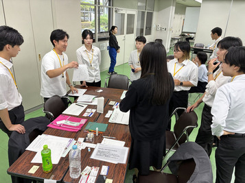 入社2年目社員向け研修ワークの様子